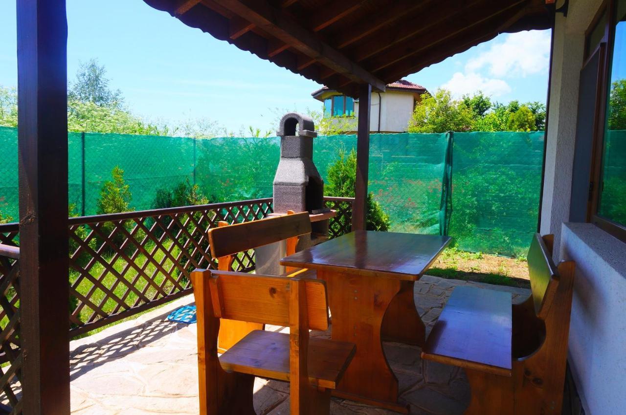 Вила Едем - Villa Edem - Beach Bolata Area Bŭlgarevo Exteriör bild