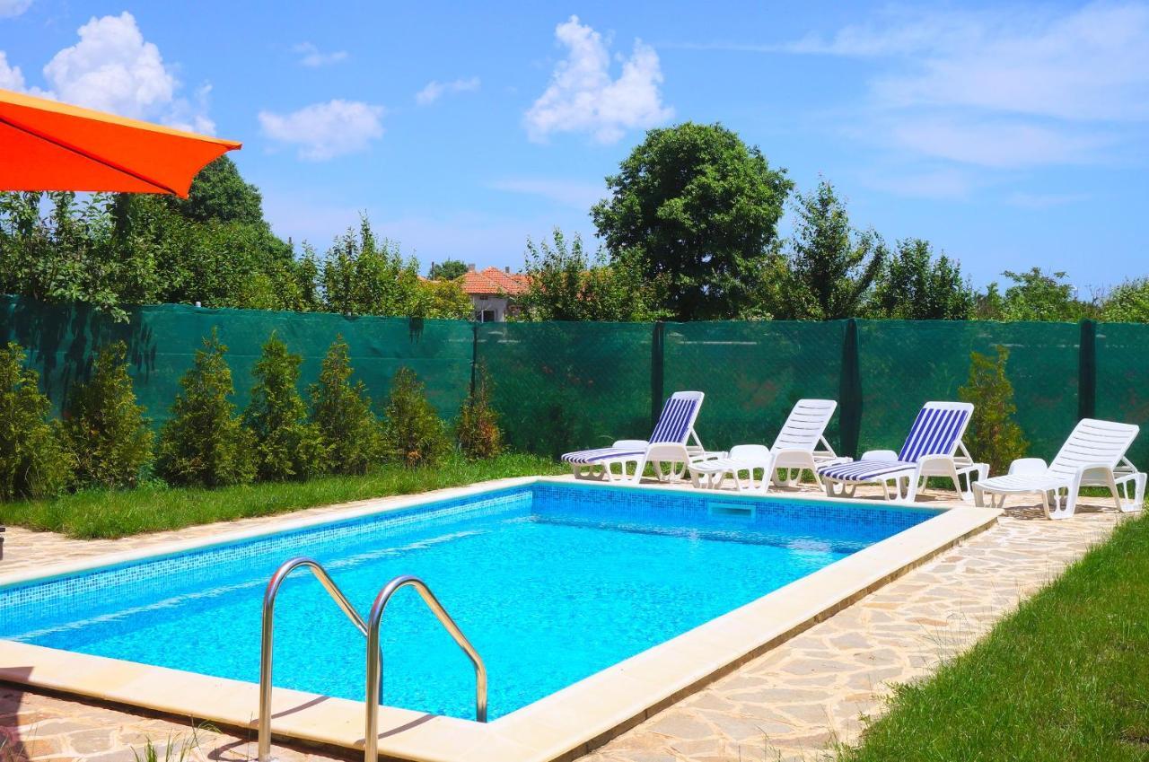 Вила Едем - Villa Edem - Beach Bolata Area Bŭlgarevo Exteriör bild